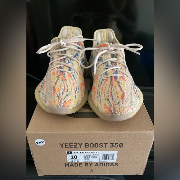 Yeezy Boost 350 v2